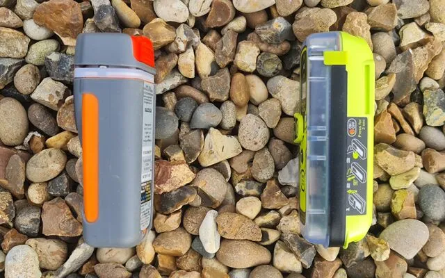 Personal Locator Beacon review: FastFind and ResQLink Compared 19 Fastfind ReturnLink Personal Locator Beacon with RLS compared with ACR ResQLink View Personal Locator Beacon with RLS