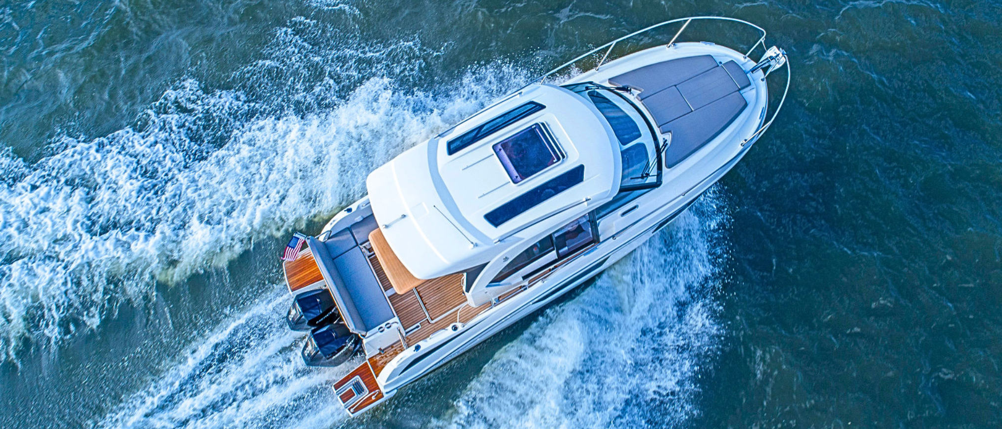 ANTARES 9 SPACIAOUS RENTAL BOAT ON SAN FRANCISCO BAY
